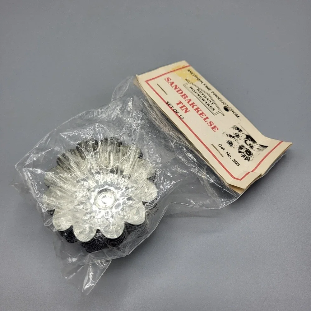 Bethany Housewares Sandbakkelse Tin Set of 12 Norwegian Cookie Molds Silver Tone